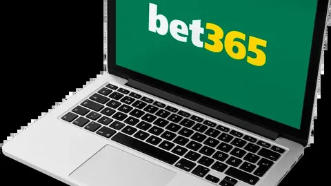 登贝莱惊艳全场：独中三元，送出关键助攻，造势不断，两度引发犯规，得分榜上8.6分耀眼